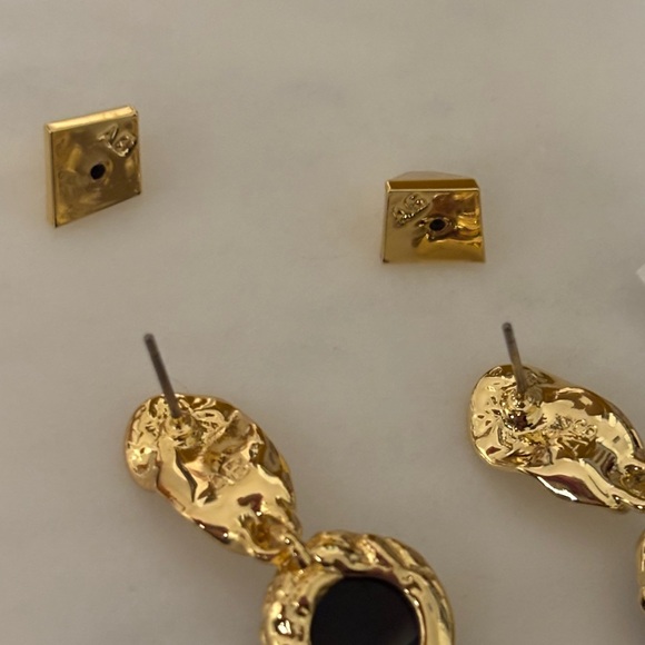 ALEXIS BITTAR • Brut Black Onyx Gold Coin Linear Post Drop Earrings - Picture 10 of 13